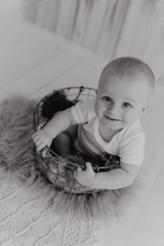 Babyfotos im Sitzalter von Sarah Herzfoto aus Deutschlandsberg