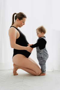 Babybauch Fotoshooting Babybauch Fotoshooting mit Familie Steiermark, Fotostudio Deutschlandsberg, Sarah Herzfoto