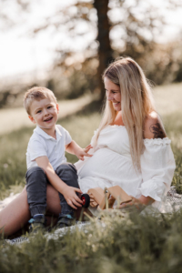 babybauch graz-1 Babybauch Fotoshooting Graz Steiermark Leibnitz Voitsberg Deutschlandsberg, Sarah Herzfoto.