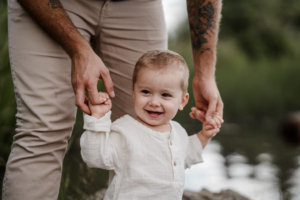 Familienfotos Fotoshooting Familie Steiermark Graz, Sarah Herzfoto.